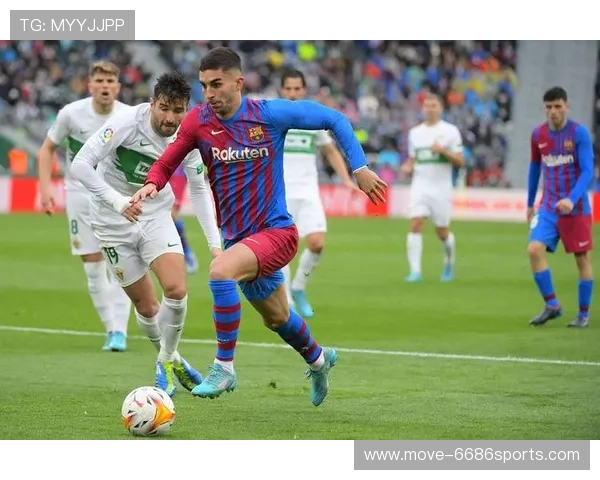 各大球星防守意识解析 探寻足球场上真正的防守大师