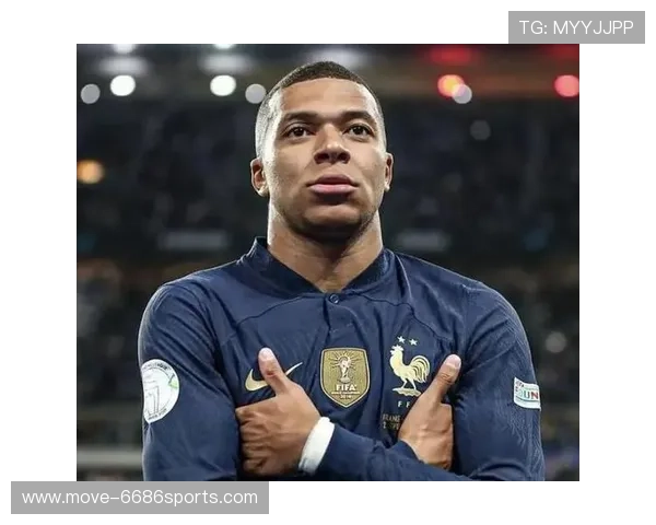 新时代足球巨星崛起：盘点现役球员引领全球足球潮流的崭新篇章