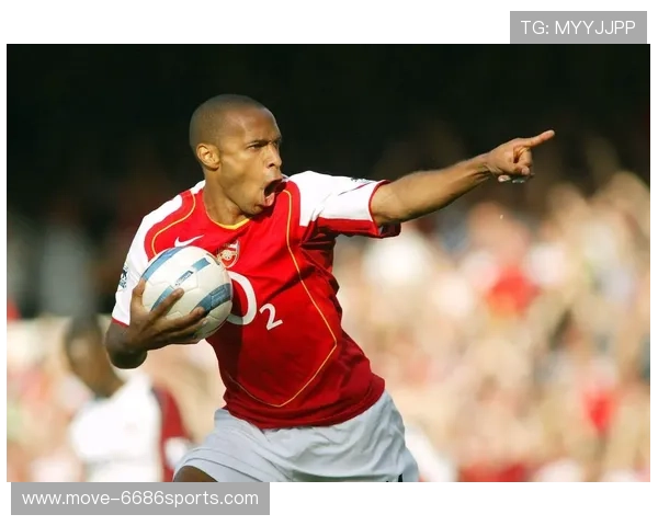 足球巨星用精彩进球回应质疑展现王者风范令人叹服